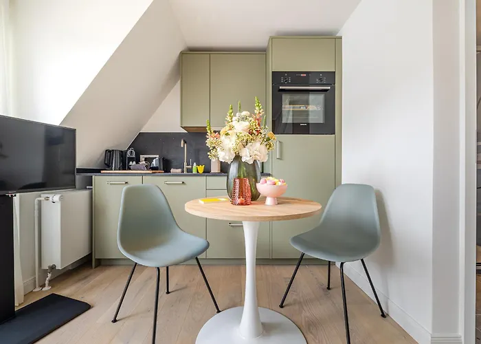 Kajuete #10 Dock 6a *