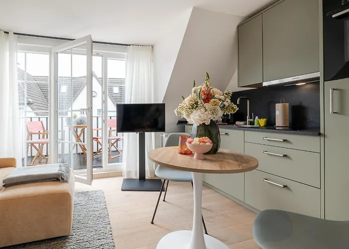 Kajuete #10 Dock 6a *